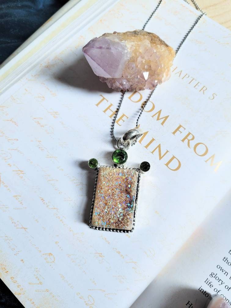 Druzy quartz necklace with peridot in 925 silver pendant natural stone crystal healing statement jewellery