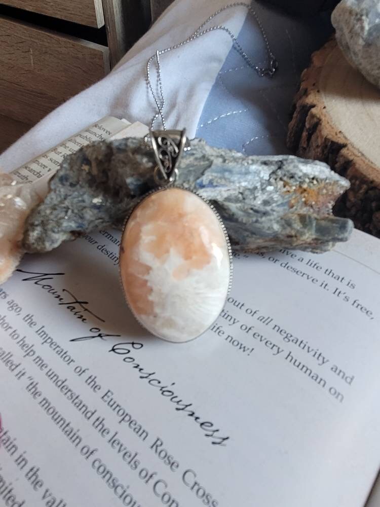 Peach Scolecite necklace pendant in 925 silver Crystal healing natural stone