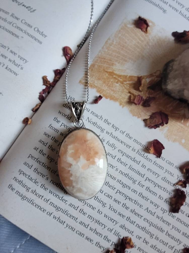 Peach Scolecite necklace pendant in 925 silver Crystal healing natural stone