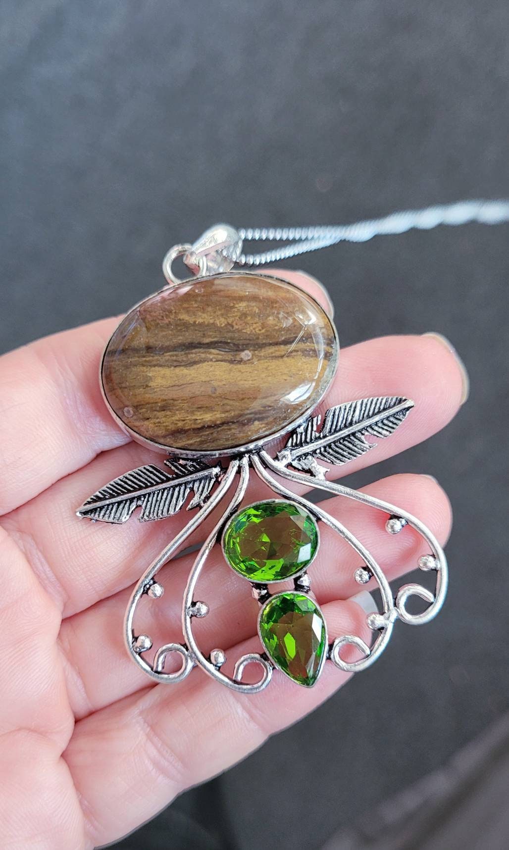 tigers eye necklace with peridot in 925 silver pendant crystal healing natural stone