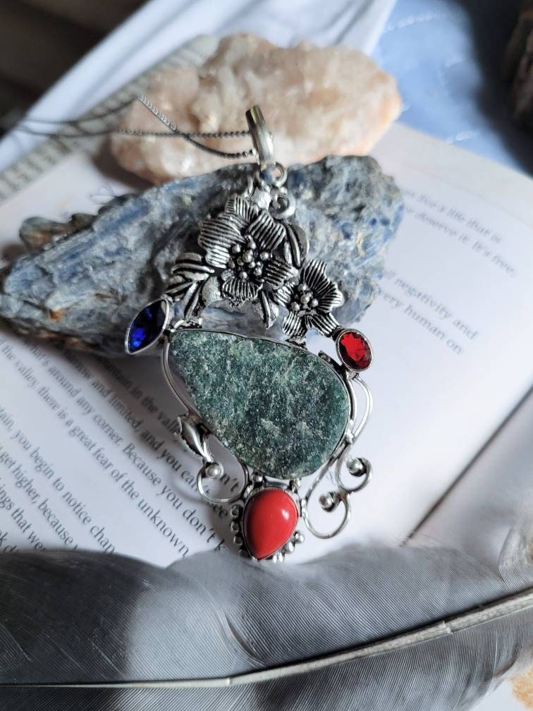 Fuchsite, red garnet , coral and topaz necklace in 925 silver pendant statement jewellery