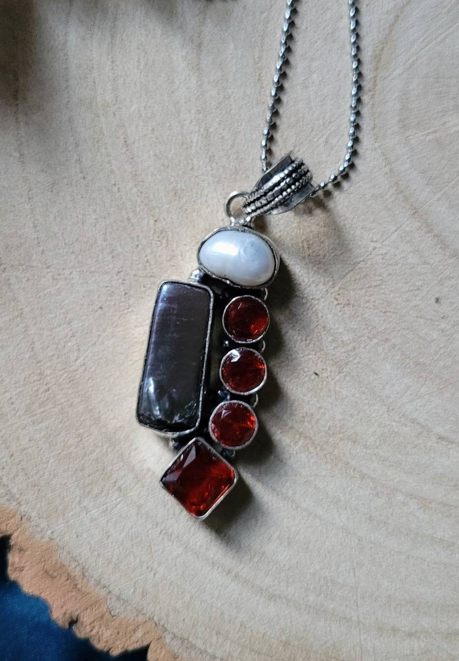 pearl and red garnet pendant necklace 925 silver crystal healing natural stone