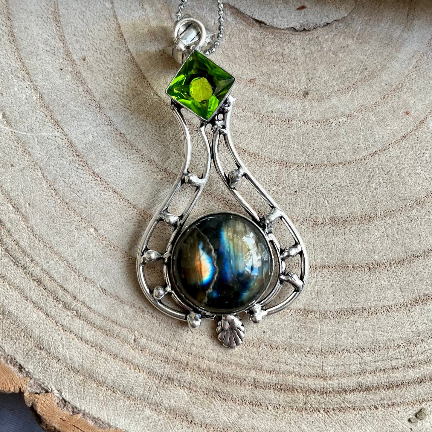 Labradorite necklace with peridot pendant in 925 silver crystal healing natural stone