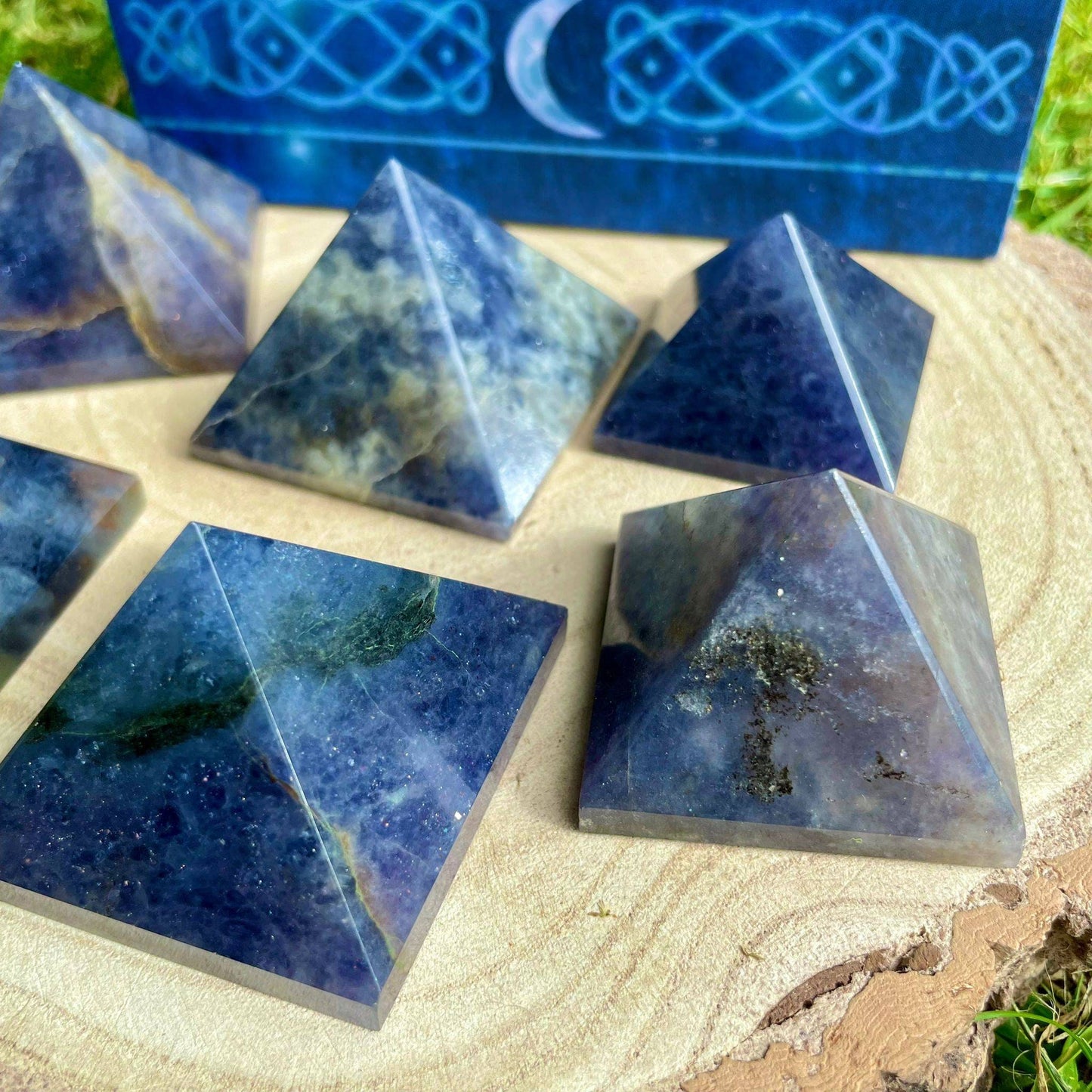 Iolite pyramid crystal home decoration energy generator