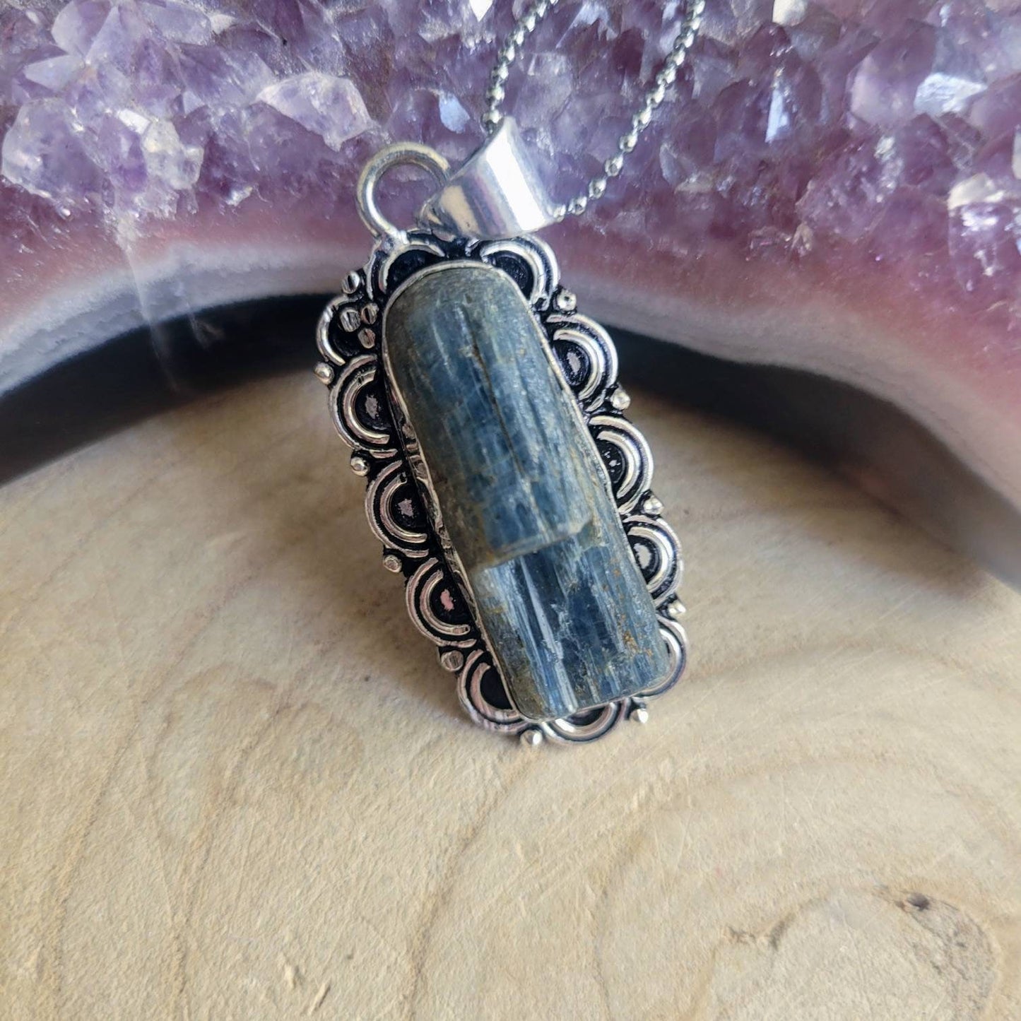 Raw kyanite necklace pendant 925 silver Crystal healing natural stone witchy jewelry blue gemstone jewelry