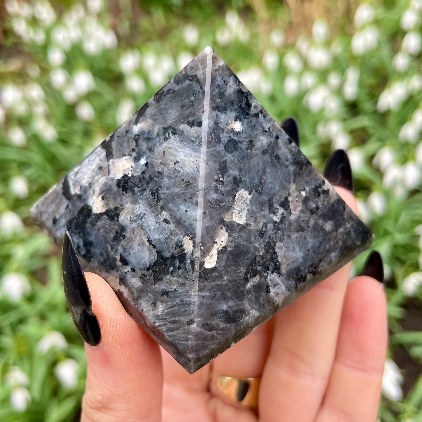 Larvikite Black Moonstone Pyramid Crystal Healing Natural Stone Orgone Decor Protection Energy Generator