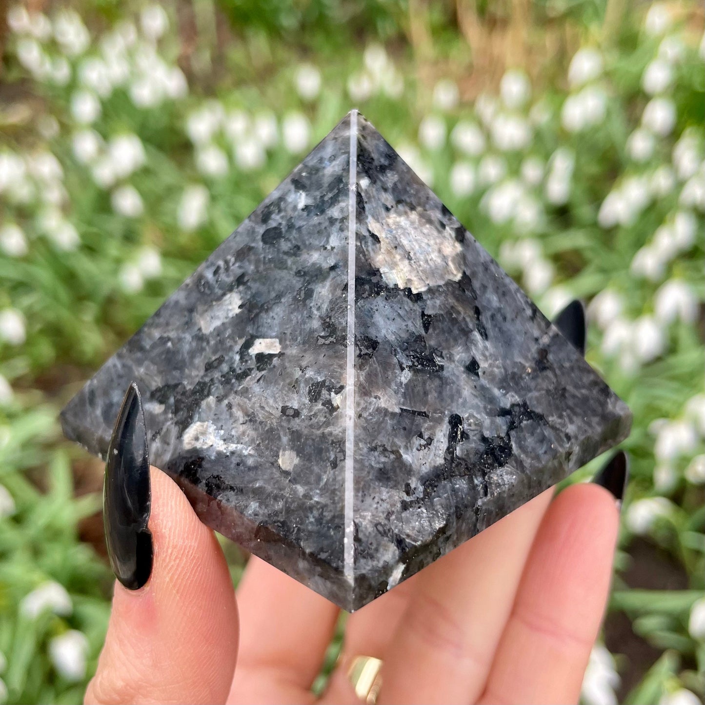 Larvikite Black Moonstone Pyramid Crystal Healing Natural Stone Orgone Decor Protection Energy Generator