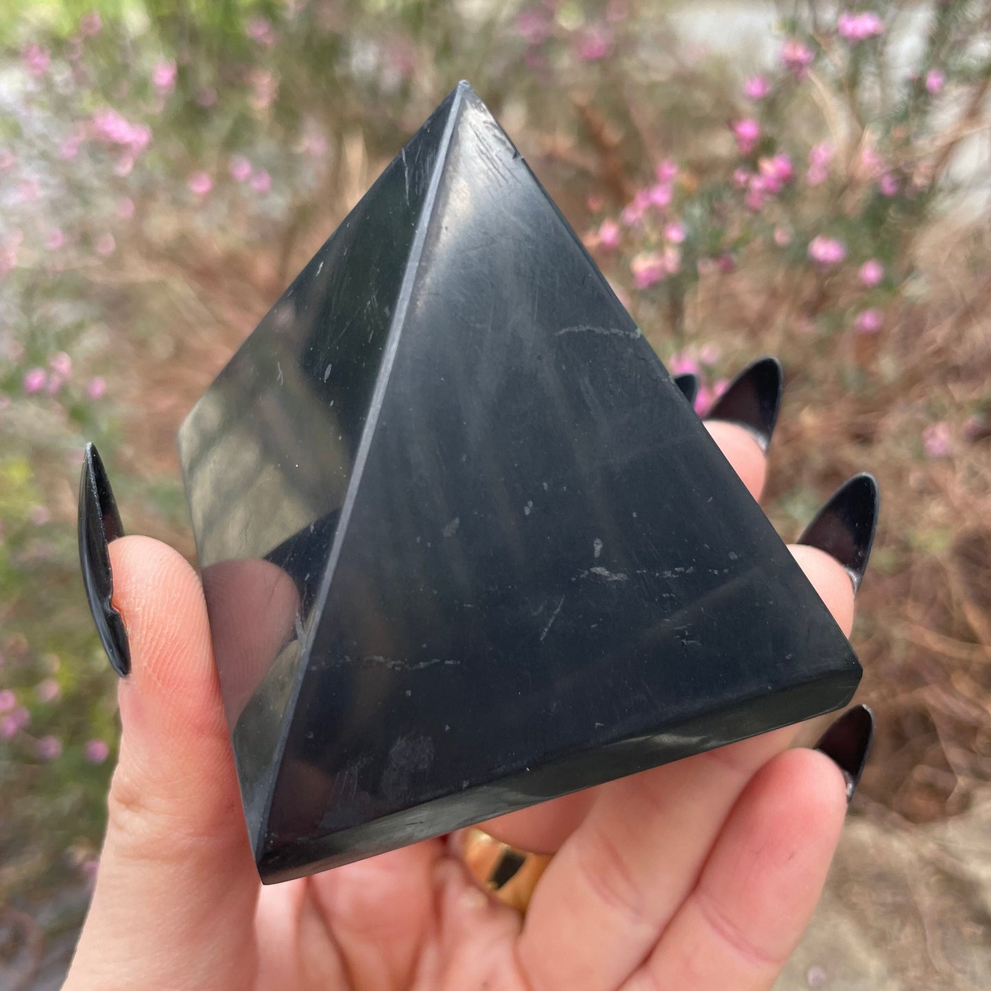 Shungite Pyramid Crystal Healing Natural Stone Orgone Decor EMF Protection Energy Generator