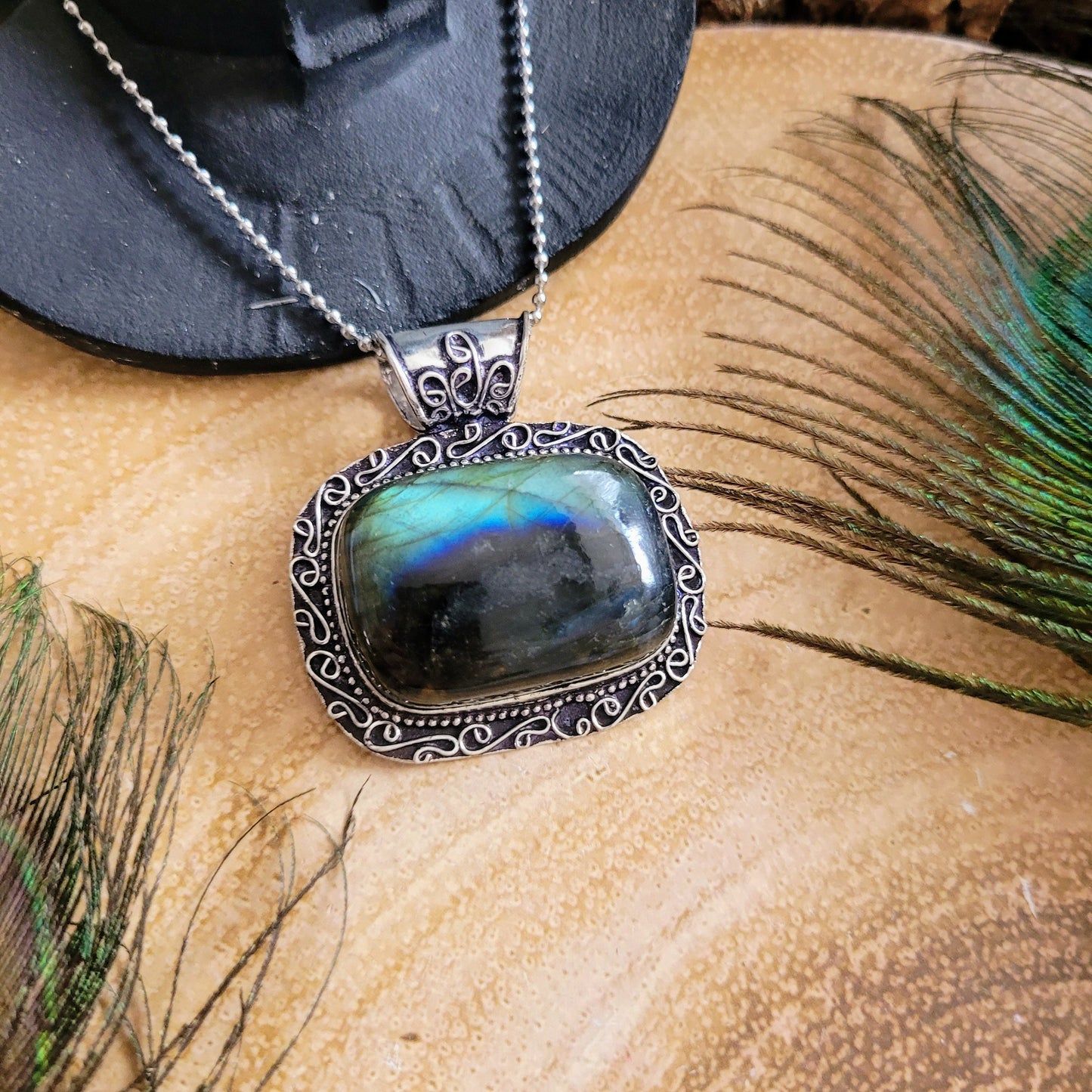 labradorite pendant necklace 925 silver handmade necklace crystal healing gift fir her witchy jewellery for men or women