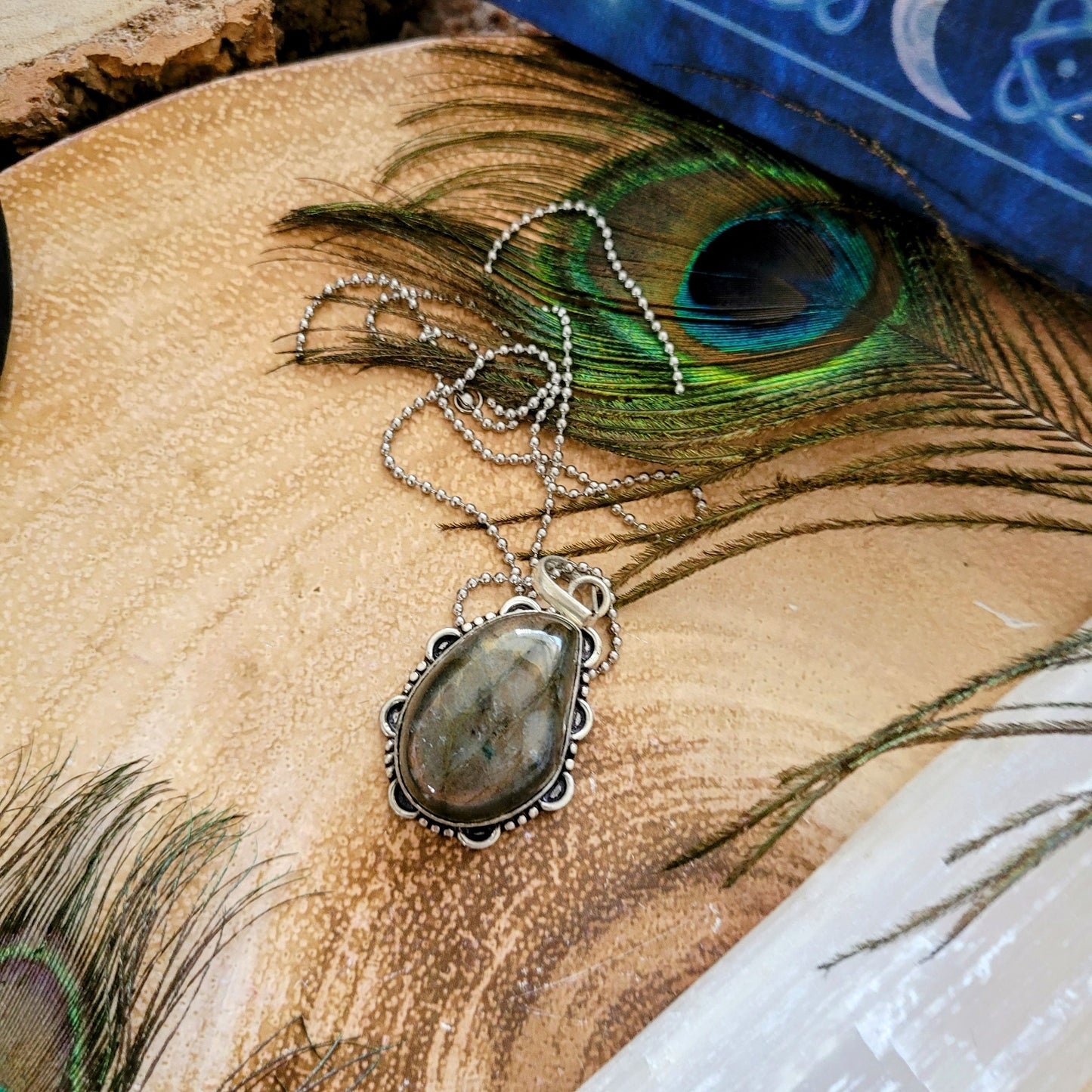 labradorite pendant necklace 925 silver crystal healing witchy gift for her or him gemstone jewellery for men or women