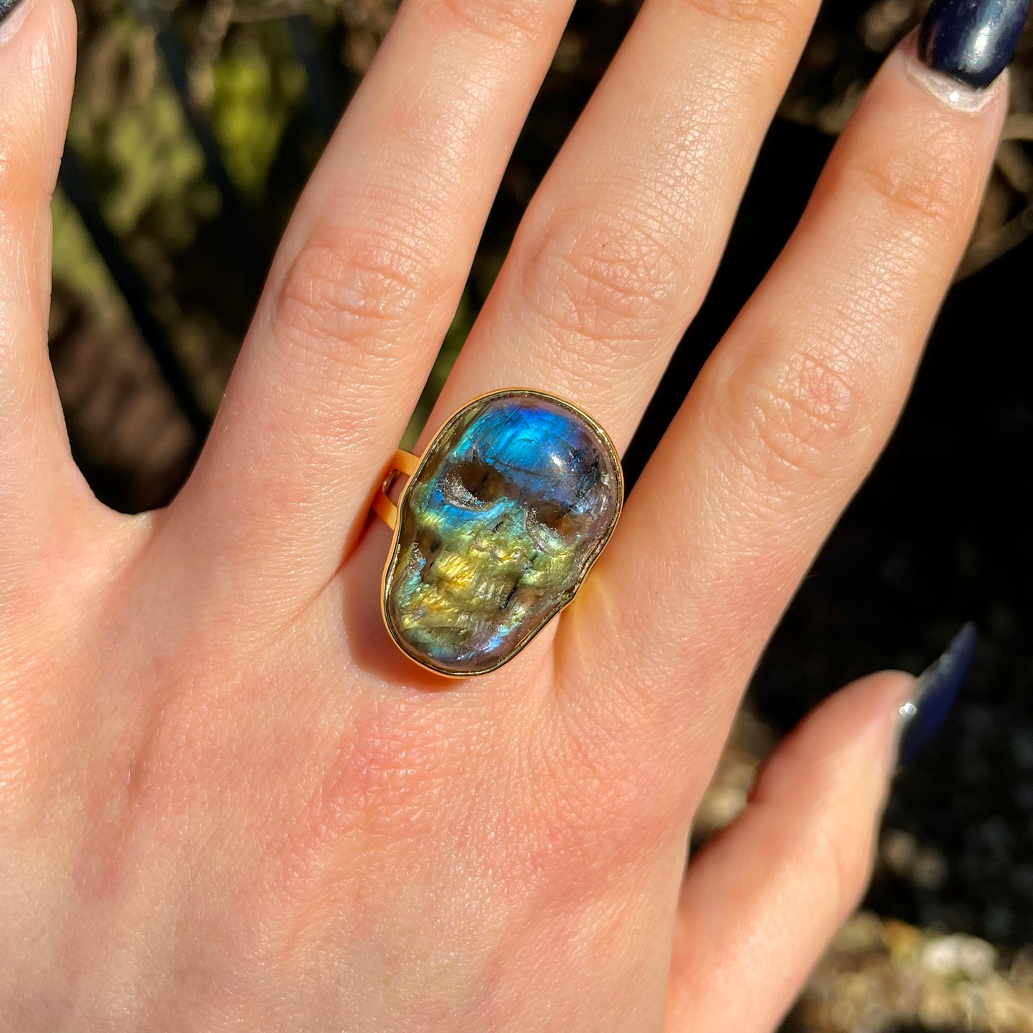 Labradorite Flashy Skull Ring ☠️💚